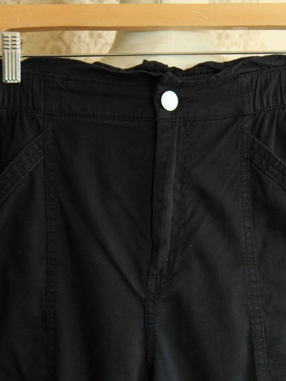 Womens Old Navy Pants,  Black Baggy Size Medium Cotton with Pockets, Elastic - Picture 5 of 14